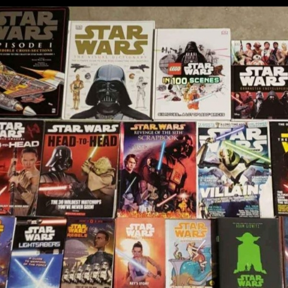 Lot of 17 Star Wars Books Chapters Hardcover  Also includes kennel.